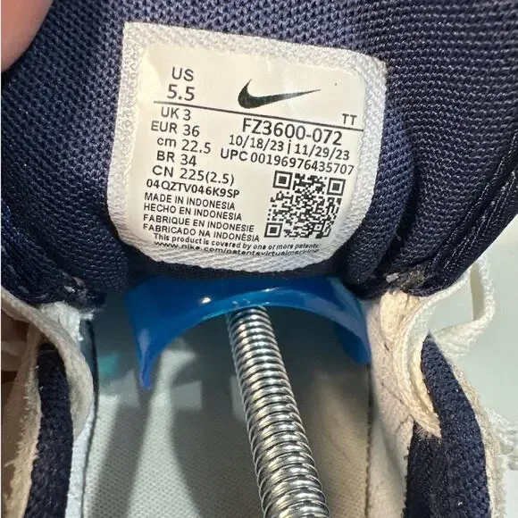 Nike Women's Phoenix Waffle 'Light Bone Team Red' Sneaker, Size 5.5, EUC - Picture 7 of 9